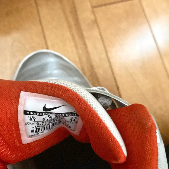 Nike Air LeBron Akronite QS GS 'All Star Galaxy' Size 6 - Picture 13 of 15